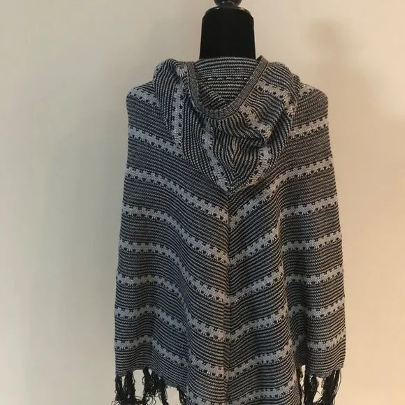 BCBG‎ Maxazria Black/Grey/Gold Shawl SZ S/M
